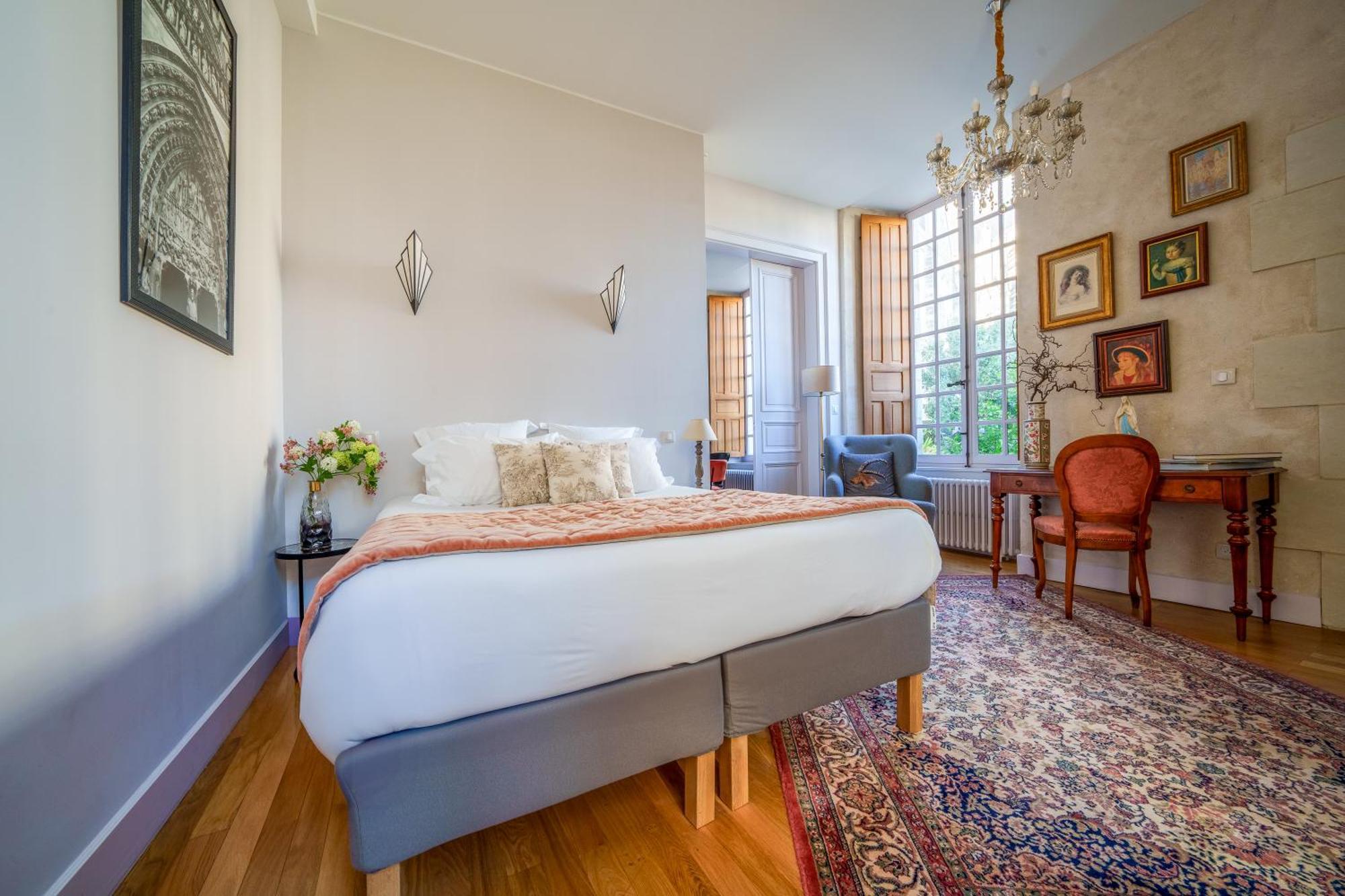 Appartement Raffine Vue Cathedrale, Jardin, Wifi Τουρ Εξωτερικό φωτογραφία