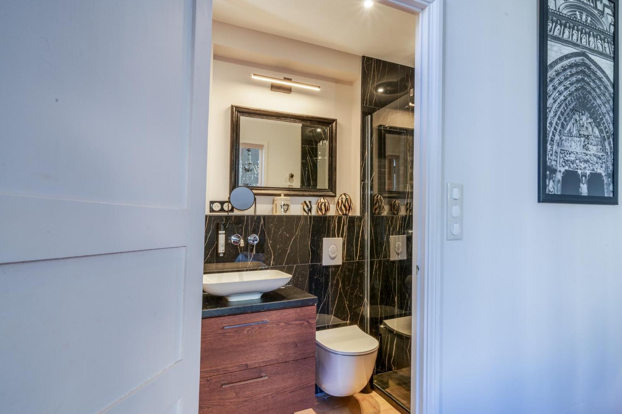 Appartement Raffine Vue Cathedrale, Jardin, Wifi Τουρ Εξωτερικό φωτογραφία
