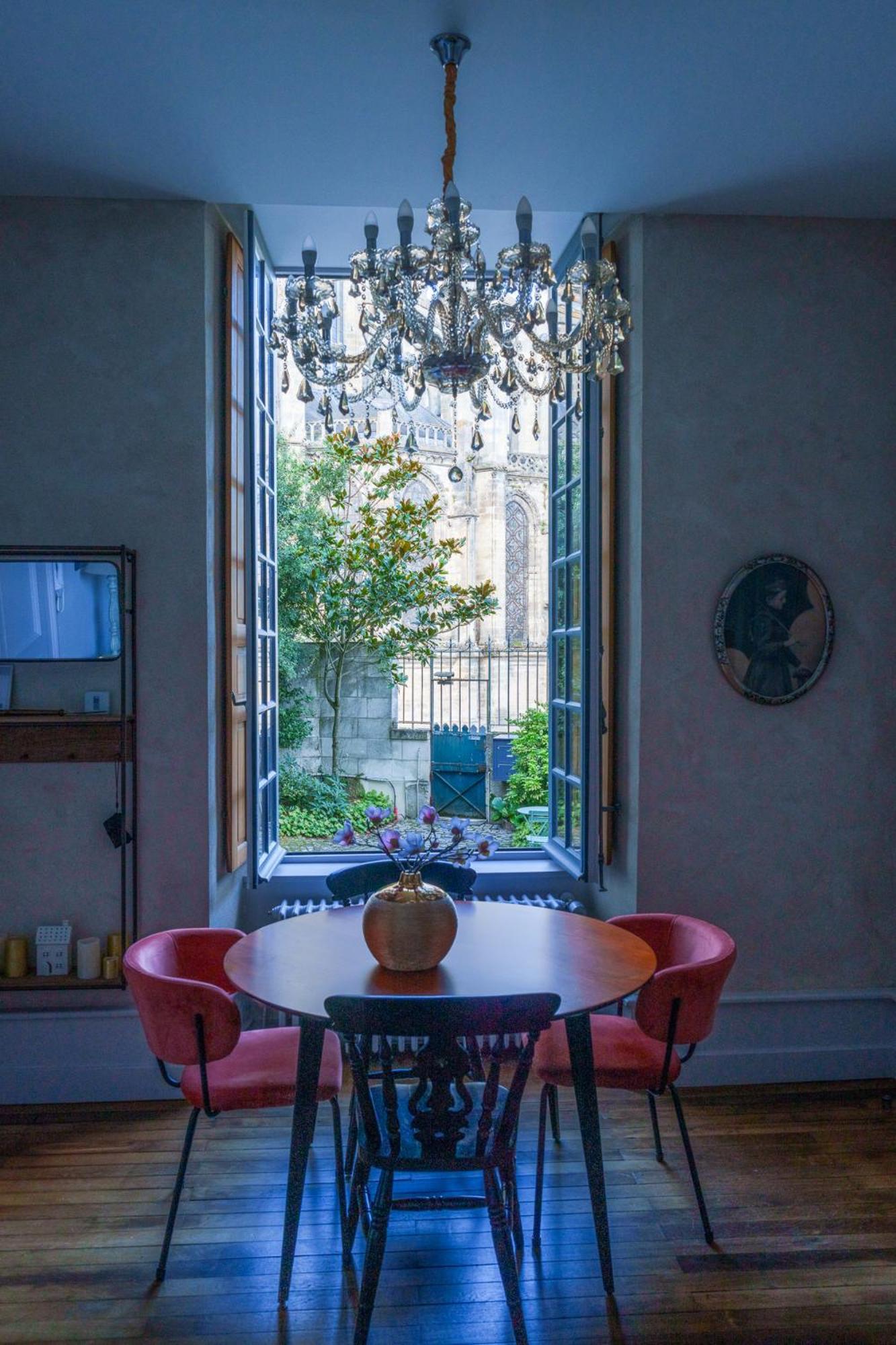 Appartement Raffine Vue Cathedrale, Jardin, Wifi Τουρ Εξωτερικό φωτογραφία